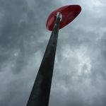 Riesen-Windspiel: Kunstwerk mit beweglichem Flügel